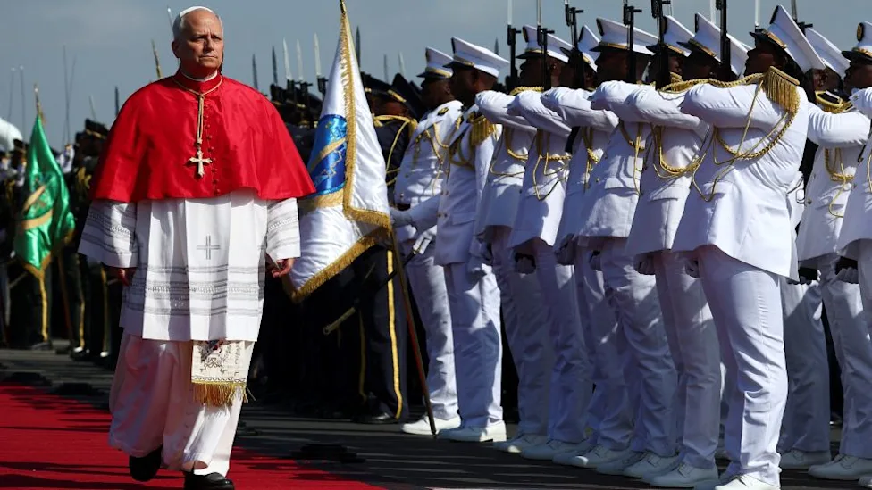 Pope Leo XIV Rejects Trump “Debate,” Focuses on Peace and Pastoral Mission in Africa